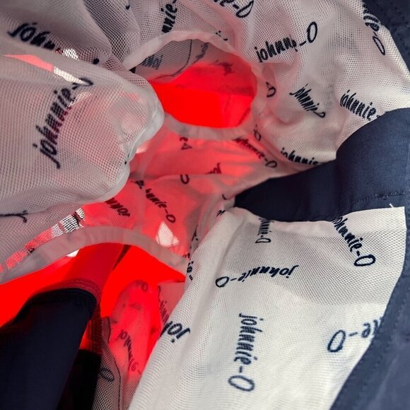 Johnnie-O Tully Half Elastic 7" Surf Shorts Size Small Scalloped Hem - Picture 8 of 11